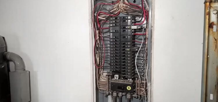 How to Open A Circuit Breaker Box