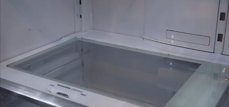 How to Remove the Glass Shelf in a Samsung Refrigerator