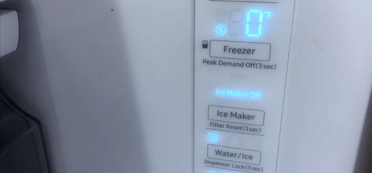 How to Turn On an Ice Maker in a Samsung